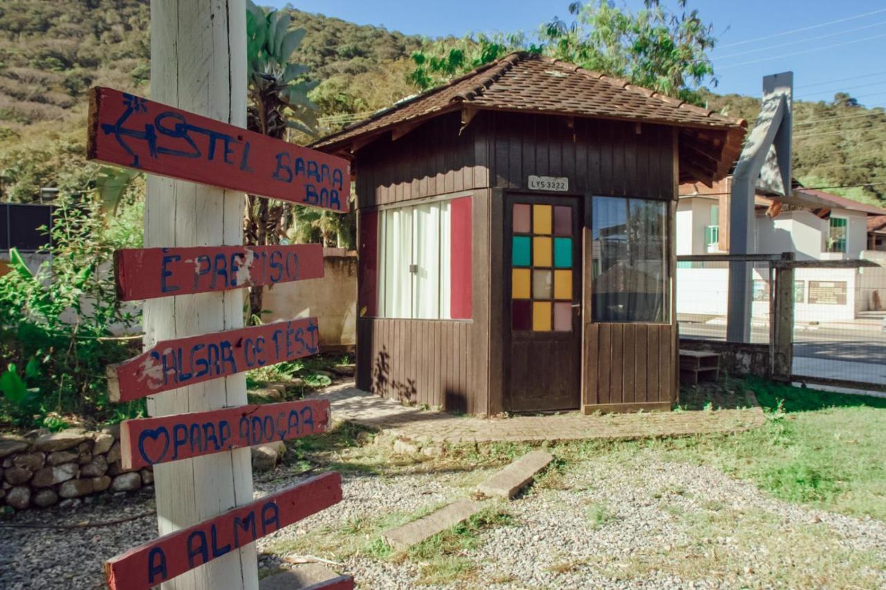 Hostel Barra Bar บัลเนอาริโอ กังโบริว ภายนอก รูปภาพ
